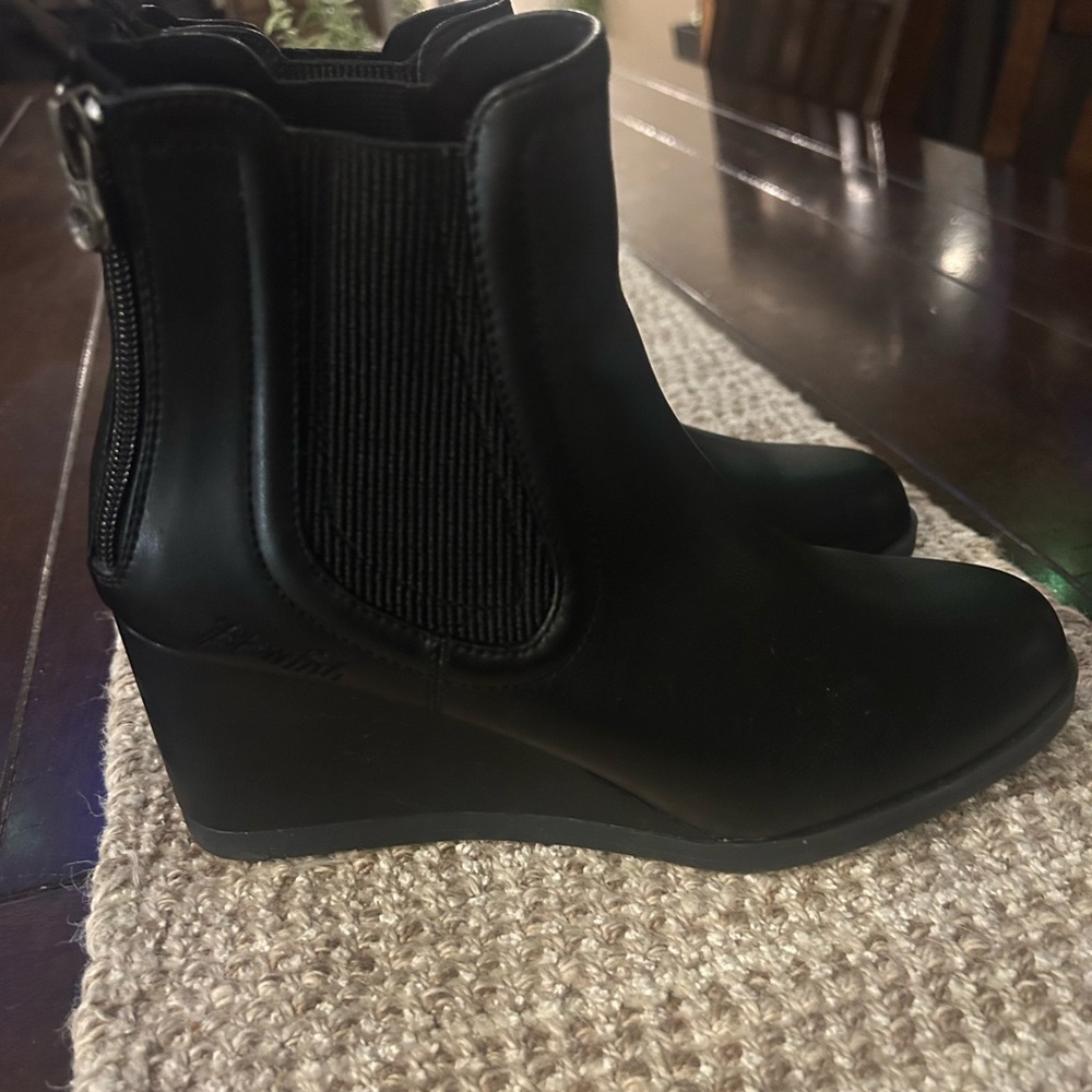 Blowfish Matte Black Wedge Chelsea Ankle Boots